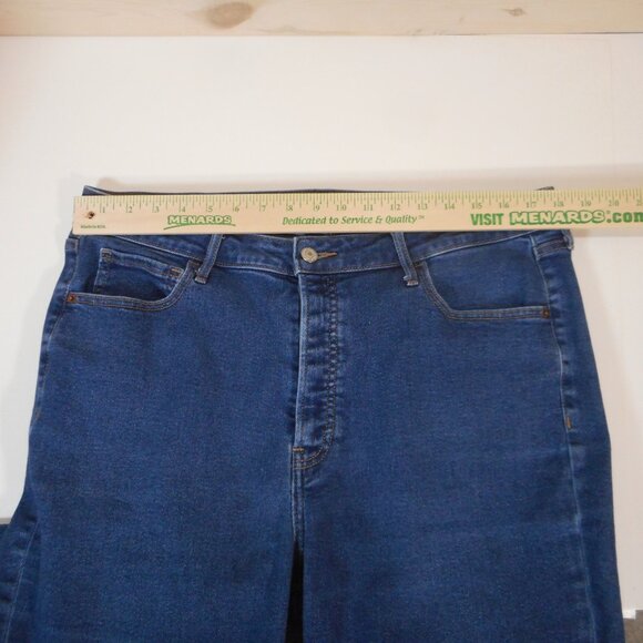 Old Navy Jeans Women’s Size 16 Blue Extra High-Rise Kicker Boot-Cut Blue Denim - Picture 4 of 10